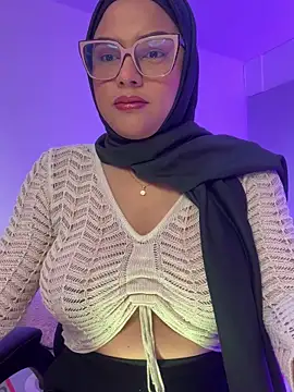 Amira-Awhada online show from 03/20/26, 10:00