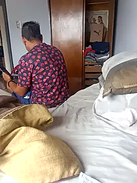 Snapshot of gordorichard chatting on 02/15/26, 02:49 gordorichard online show from 02/15/26, 02:49