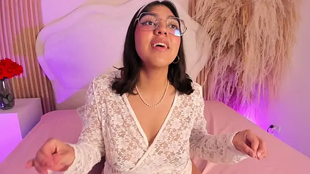 rebeca taylor online show from 02/20/26, 06:19