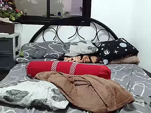 yummychubby29 online show from 03/12/26, 09:57