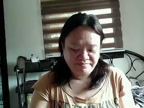 Snapshot of yummychubby29 chatting on 02/08/26, 04:10 yummychubby29 online show from 02/08/26, 04:10