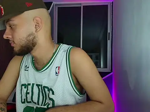 Sebolaz333 online show from 06/18/26, 04:55