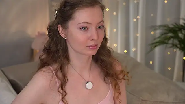 moan elisa online show from 04/02/26, 12:51