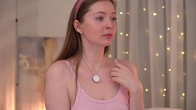 moan elisa online show from 03/11/26, 11:21