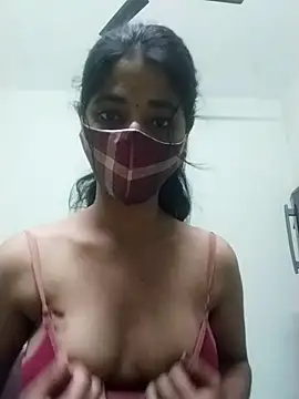 Kitti-Sharma online show from 03/23/26, 10:48