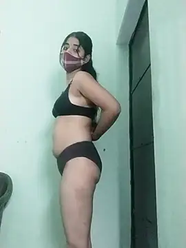 Kitti-Sharma online show from 04/09/26, 01:50