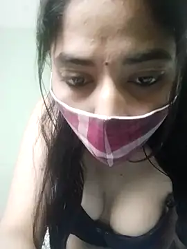 Kitti-Sharma online show from 03/28/26, 08:04