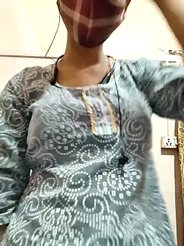 Kitti-Sharma online show from 05/15/26, 06:00