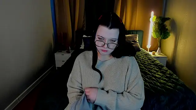 Snapshot of Kira_G0ld chatting on 02/26/26, 01:05 Kira G0ld online show from 02/26/26, 01:05