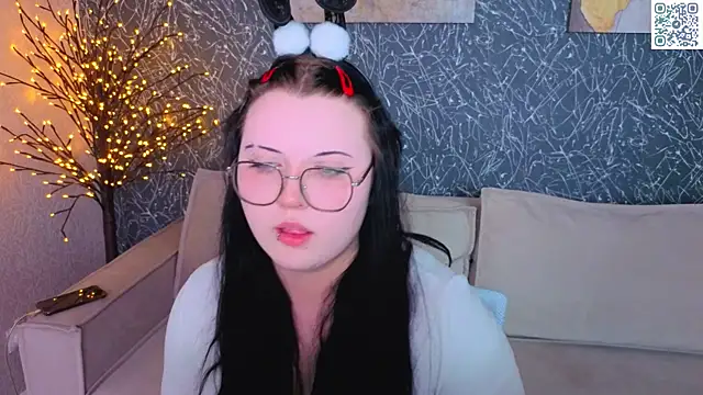 Kira G0ld online show from 05/05/26, 08:50