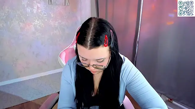 Kira G0ld online show from 05/06/26, 08:40