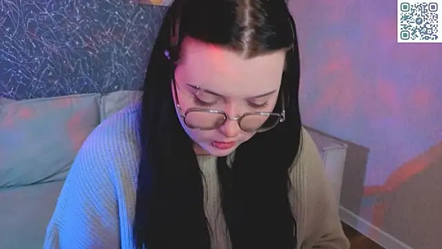 Kira G0ld online show from 05/02/26, 01:11