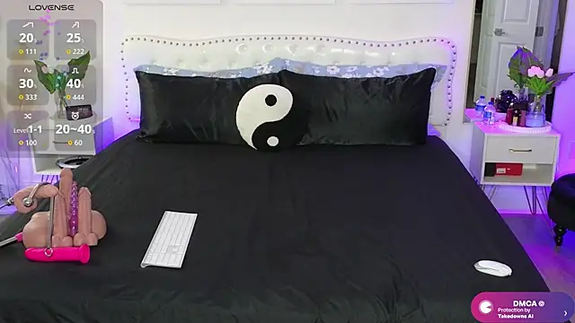 Snapshot of ViolettBaby chatting on 06/25/26, 03:50 ViolettBaby online show from 06/25/26, 03:50