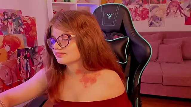 ChloeHalses online show from 03/31/26, 05:09