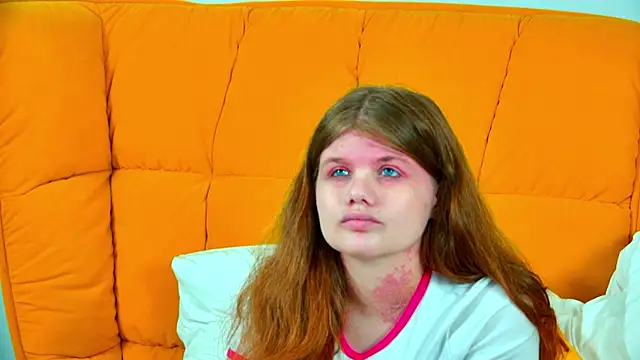 ChloeHalses online show from 05/30/26, 04:12