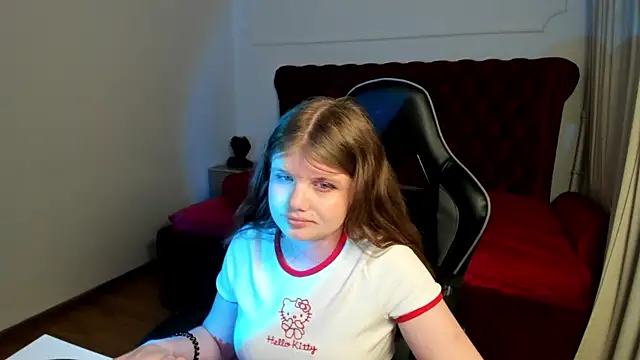 ChloeHalses online show from 06/08/26, 01:28