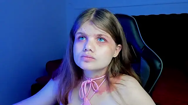 ChloeHalses online show from 05/24/26, 05:02