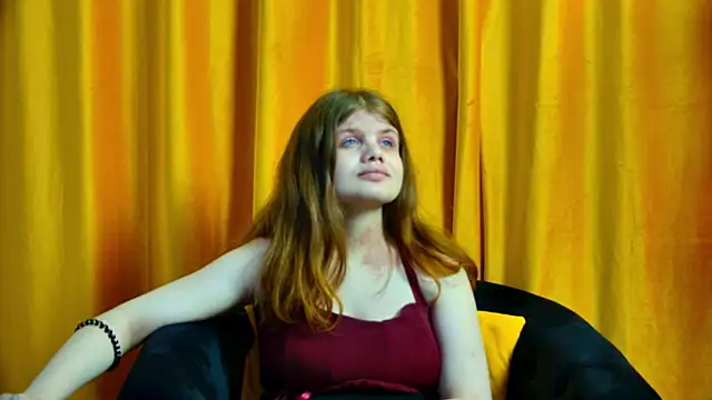 ChloeHalses online show from 05/16/26, 05:12