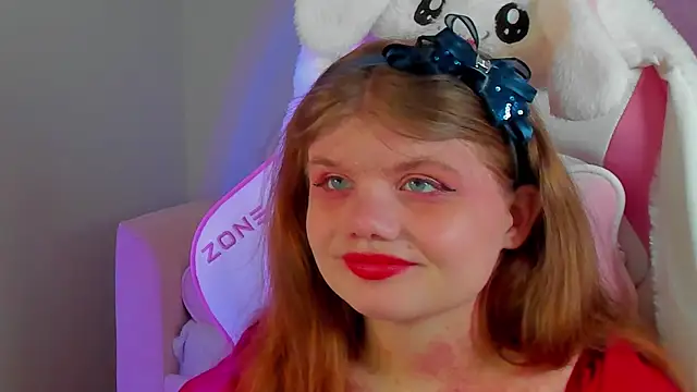 ChloeHalses online show from 05/12/26, 05:04