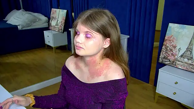 ChloeHalses online show from 07/12/26, 05:03