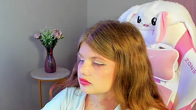ChloeHalses online show from 06/09/26, 07:04