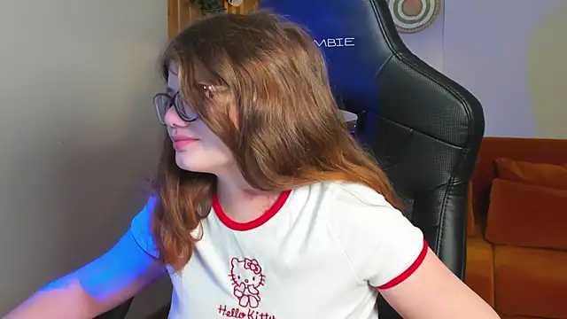 ChloeHalses online show from 03/24/26, 05:07