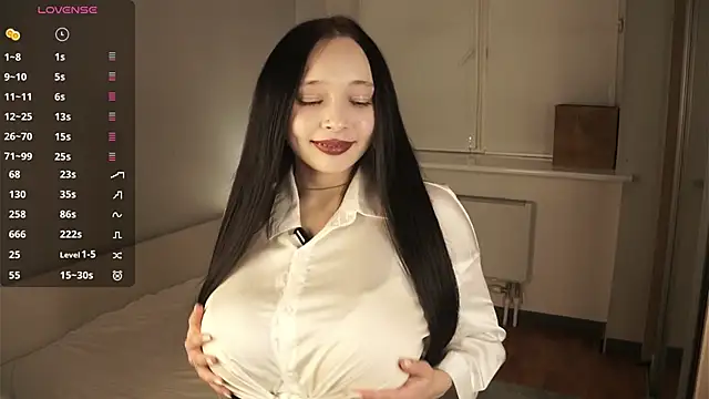 HannaHayles online show from 02/25/26, 06:41