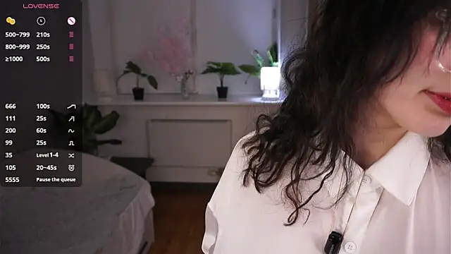 HannaHayles online show from 04/04/26, 05:08