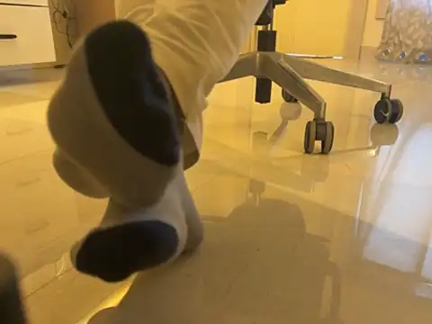 Snapshot of badassmaster42r chatting on 02/15/26, 11:31 badassmaster42r online show from 02/15/26, 11:31