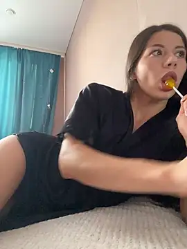 OnlyLeiLa online show from 02/11/26, 04:12