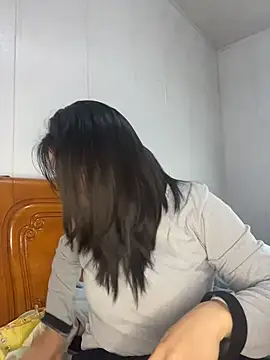 Snapshot of srr7788 chatting on 02/27/26, 06:35 srr7788 online show from 02/27/26, 06:35