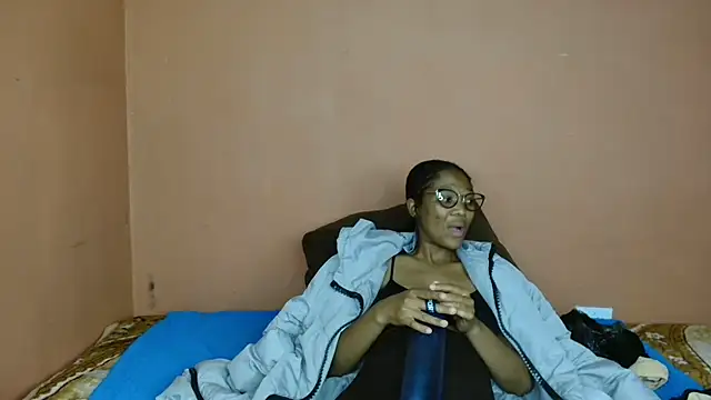 ForeverSexy  online show from 04/18/26, 07:07