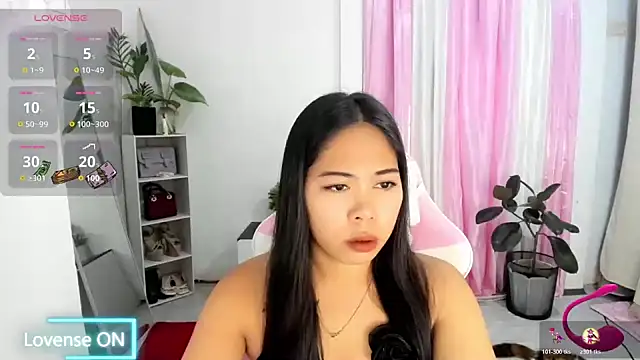 Ursweetyshaine online show from 05/24/26, 11:59