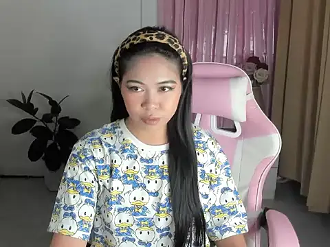 Ursweetyshaine online show from 03/29/26, 01:18