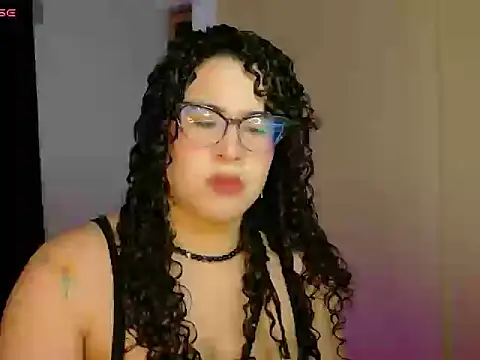 DIVINANGELA online show from 04/25/26, 04:26