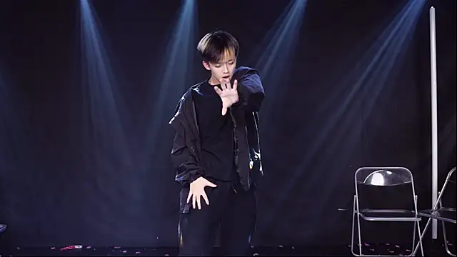 Snapshot of BTS-007 chatting on 02/28/26, 12:10 BTS-007 online show from 02/28/26, 12:10