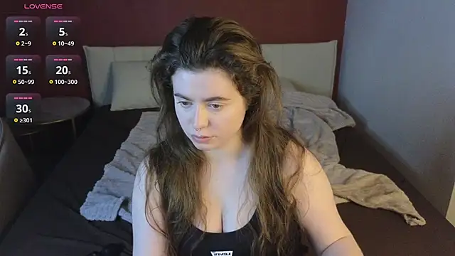 Snapshot of LovingWhisperr chatting on 06/15/26, 01:06 LovingWhisperr online show from 06/15/26, 01:06