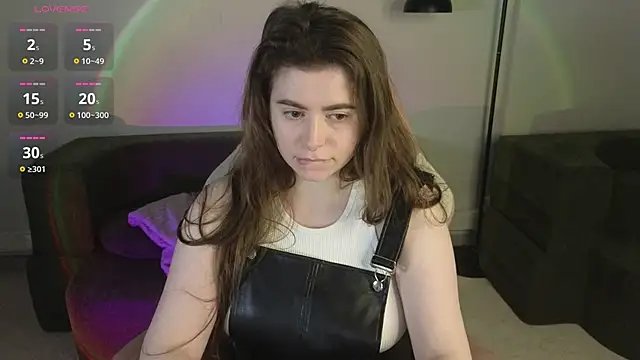 Snapshot of LovingWhisperr chatting on 05/19/26, 01:56 LovingWhisperr online show from 05/19/26, 01:56