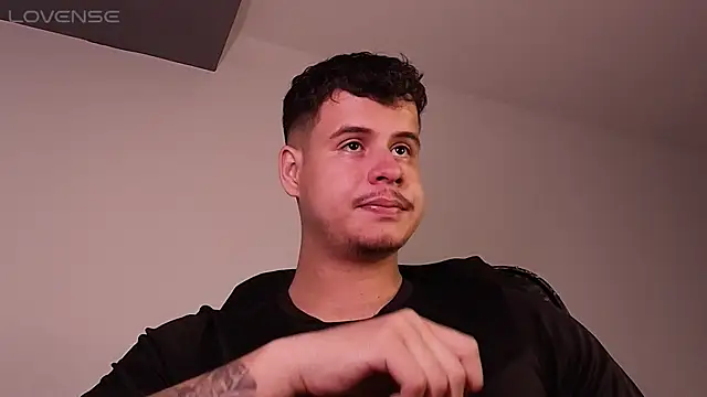 Snapshot of BjornSteel chatting on 02/18/26, 04:21 BjornSteel online show from 02/18/26, 04:21