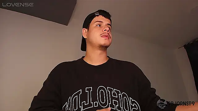 Snapshot of BjornSteel chatting on 02/05/26, 05:14 BjornSteel online show from 02/05/26, 05:14