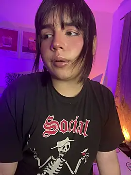 Daniellesins1 online show from 05/08/26, 05:33