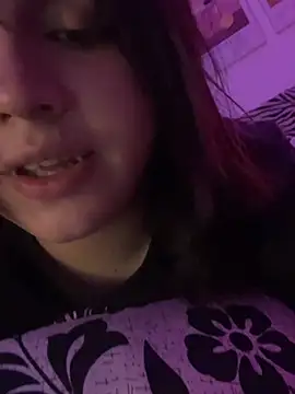 Daniellesins1 online show from 04/03/26, 05:47