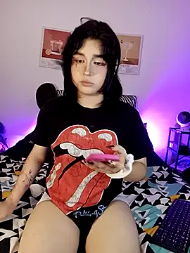 Daniellesins1 online show from 03/21/26, 05:30