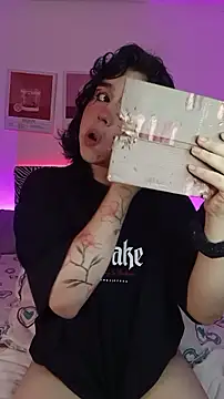 Daniellesins1 online show from 03/05/26, 05:37