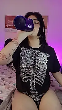 Daniellesins1 online show from 03/06/26, 05:24