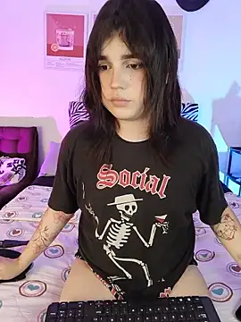 Daniellesins1 online show from 06/19/26, 12:27