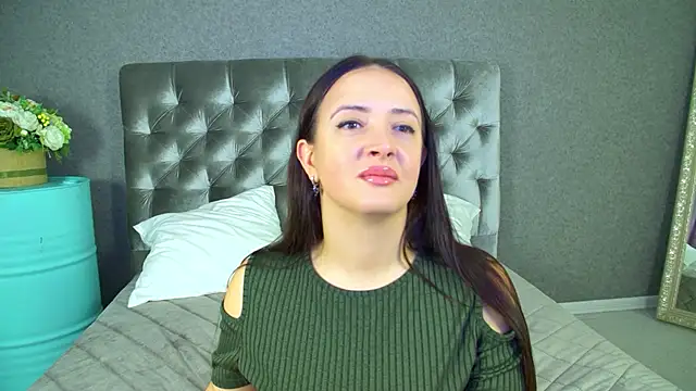 ElinaBellucci online show from 03/20/26, 04:35