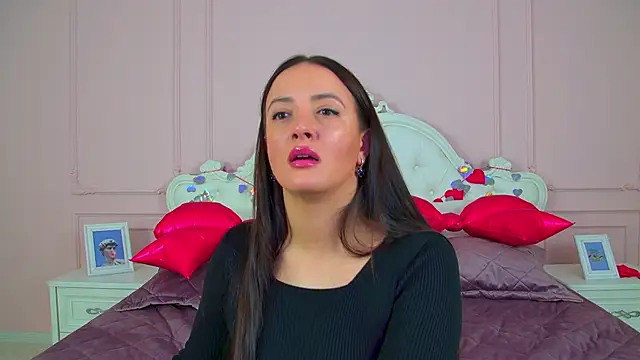 ElinaBellucci online show from 03/02/26, 04:24