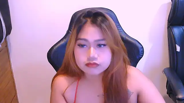 Snapshot of vien_pussy69 chatting on 02/14/26, 12:05 vien pussy69 online show from 02/14/26, 12:05