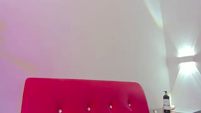 Snapshot of AllanaRosee chatting on 05/31/26, 06:20 AllanaRosee online show from 05/31/26, 06:20